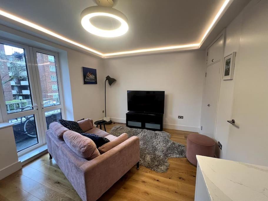 Lovely One Bedroom Flat In The Heart Of Appartamento Londra